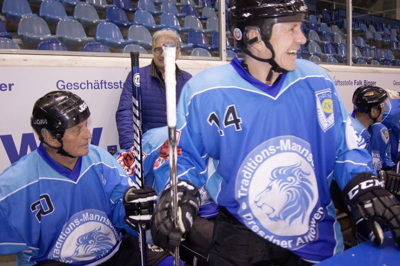 tl_files/Bilder Traditionsteam/2015_Turnier ESCD 25 Jahre/Turnier-Dresden-2015-019 (2).jpg